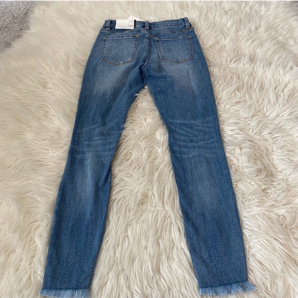 Kancan Mid Rise Distressed Skinny Ankle Jeans NWT - Picture 6 of 7